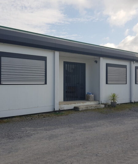 Modulaire 105 M² (5 modules de 7m x 3m assemblés)