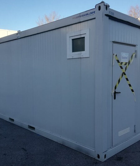 Sanitaire 20'+ 6 cabines de douche + 6 lavabos + chaudière de 400L - Neuf