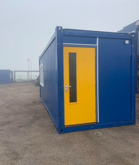 Bungalow De Chantier 20 Pieds (6m) avec 4 Fenêtres + 1 porte vitrée